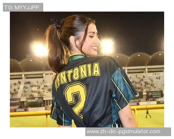 《足球场上的爱与荣耀 男主球星与女主足球宝贝的激情与梦想》